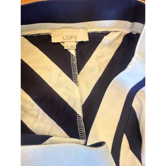 LOFT Pull-On White & Navy Maxi Skirt XS - Picture 4 of 4